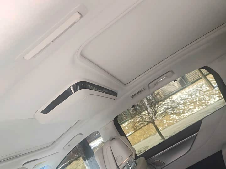 Фото 9 - Buick GL8 Hybrid