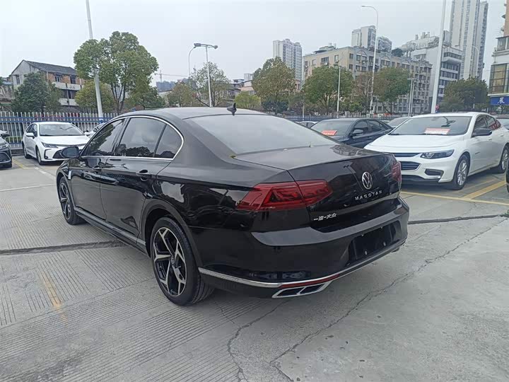 Фото 5 - Volkswagen Magotan