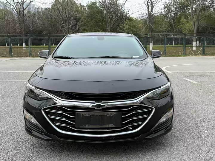 Фото 2 - Chevrolet Malibu XL