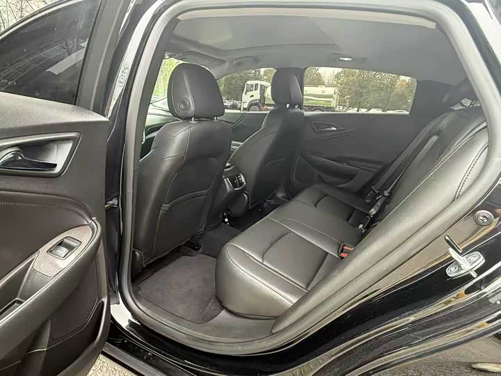 Фото 6 - Chevrolet Malibu XL