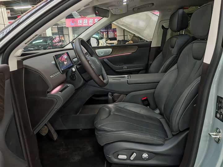 Фото 8 - Leapmotor C11