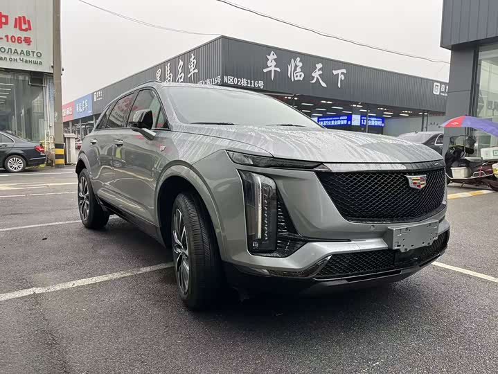 Фото 3 - Cadillac XT5