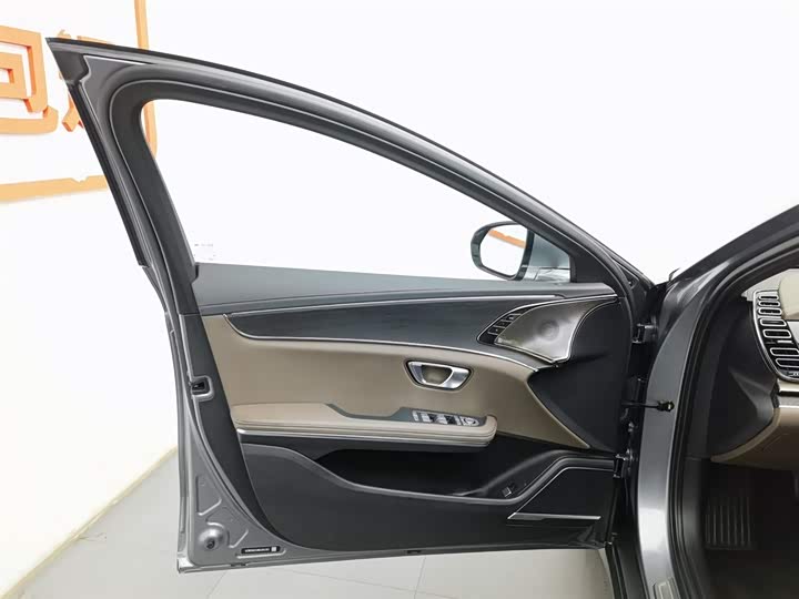 Фото 8 - BYD Han