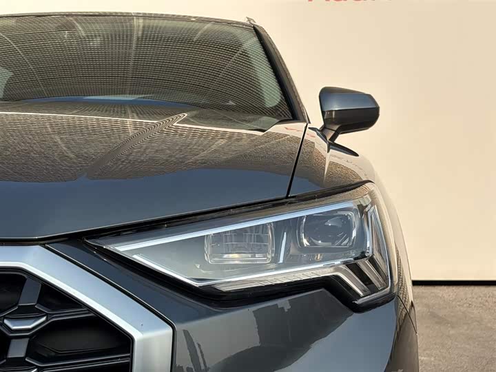 Фото 3 - Audi Q3