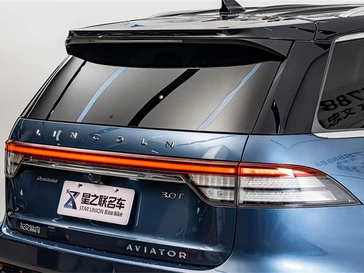 Фото 9 - Lincoln Aviator