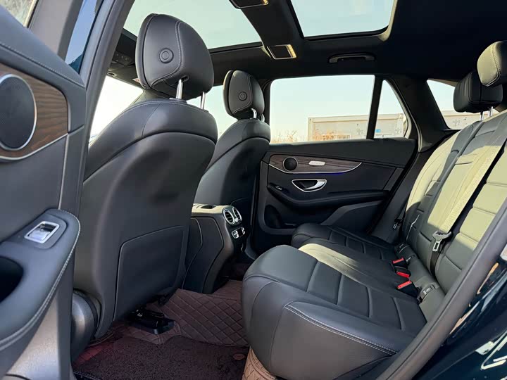 Photo 6 - Mercedes-Benz GLC-Class