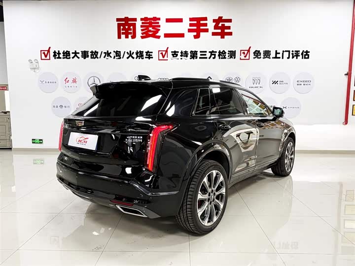 Photo 6 - Cadillac XT5