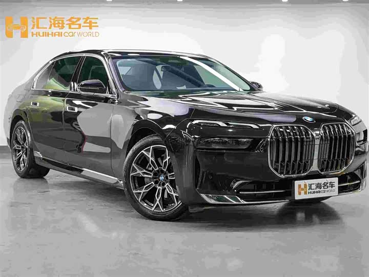 Фото 4 - BMW 7 Series