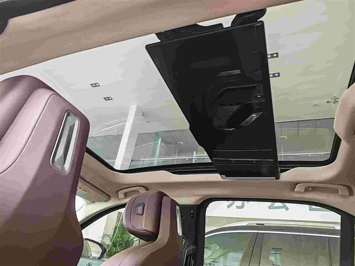 Фото 9 - BMW 7 Series