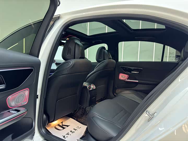 Фото 6 - Mercedes-Benz C-Class