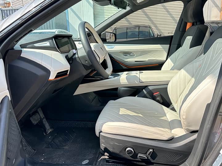 Фото 4 - Changan Deepal SL03