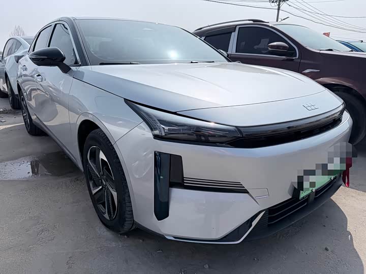 Фото 3 - Geely Galaxy L6