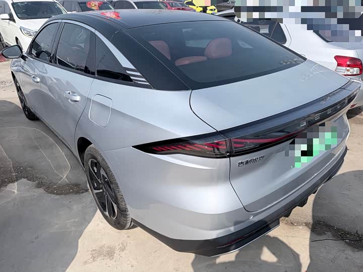 Фото 7 - Geely Galaxy L6