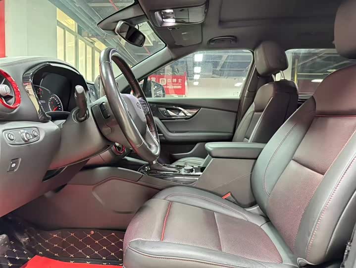 Фото 7 - Chevrolet Blazer