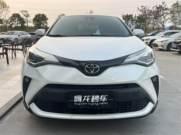 Photo 2 - Toyota C-HR