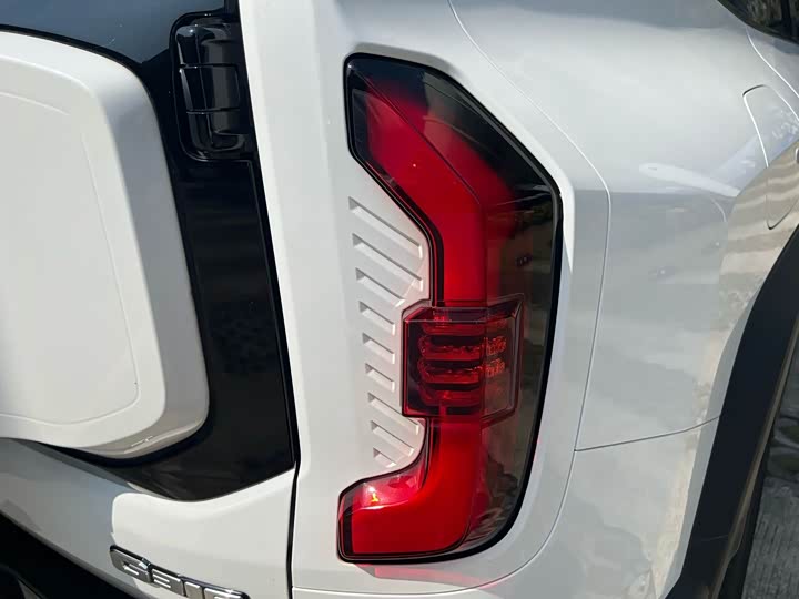 Фото 8 - Changan Deepal G318