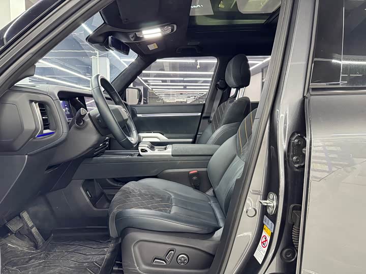 Фото 8 - Changan Deepal G318