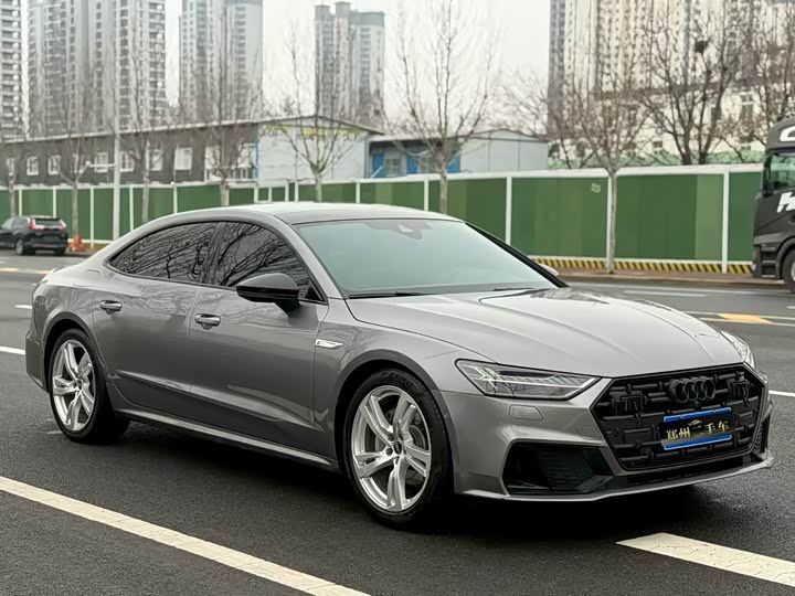 Фото 3 - Audi A7L