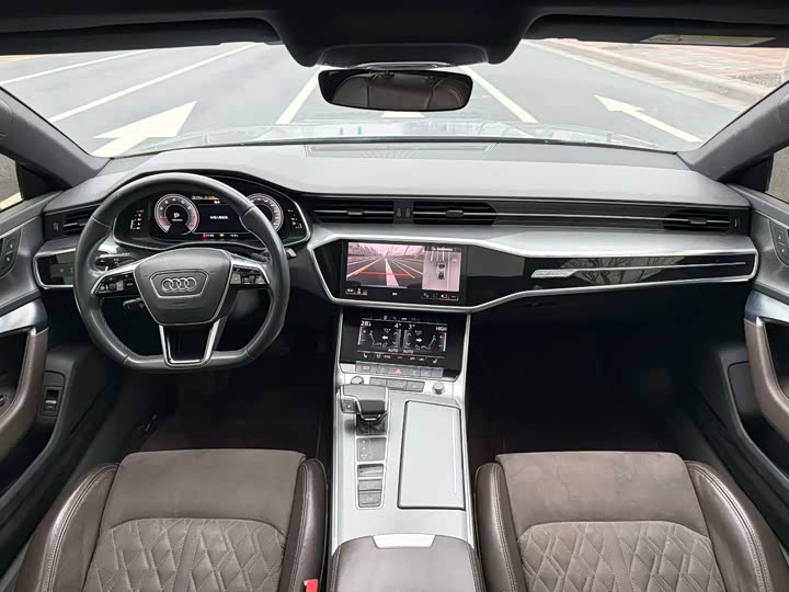 Фото 5 - Audi A7L