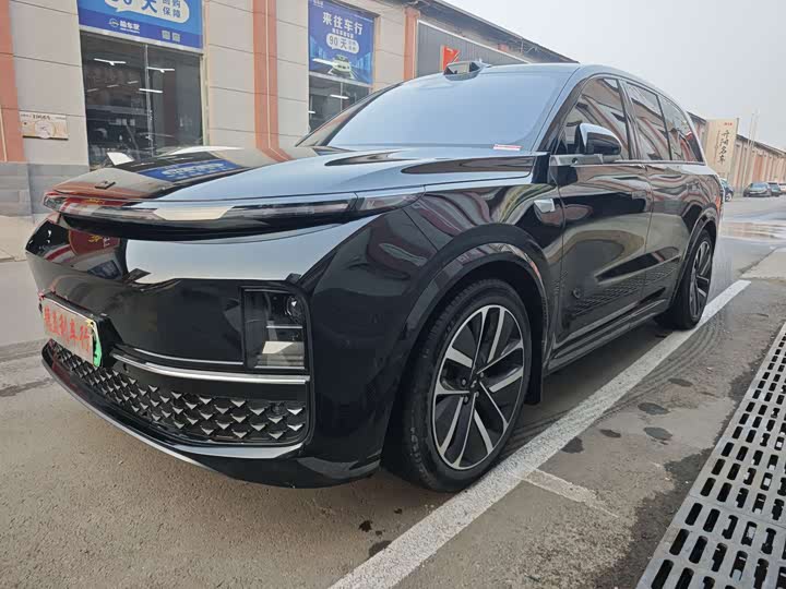 Фото 1 - LiXiang L8