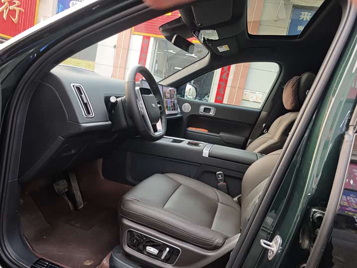 Фото 8 - LiXiang L8