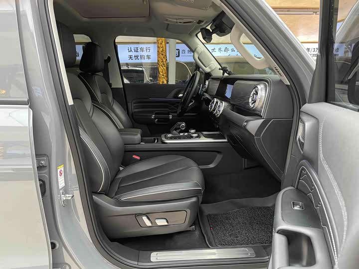 Фото 8 - Tank 300 Hybrid