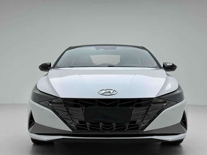 Фото 2 - Hyundai Elantra N line