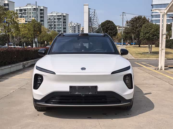 Фото 2 - Nio ES6