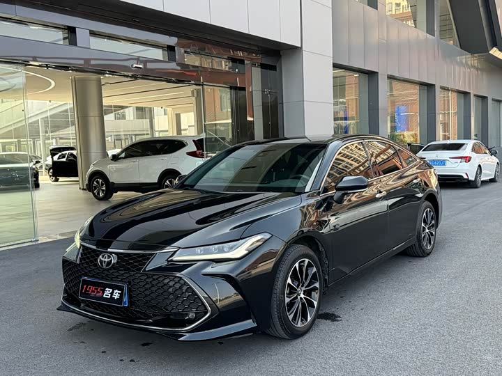 Photo 1 - Toyota Avalon