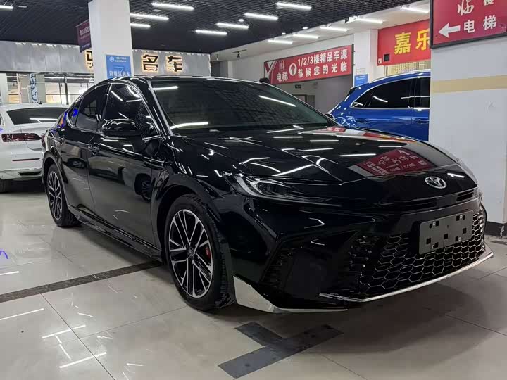Photo 3 - Toyota Camry