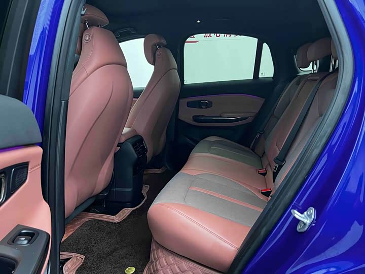 Фото 5 - Nio EC6