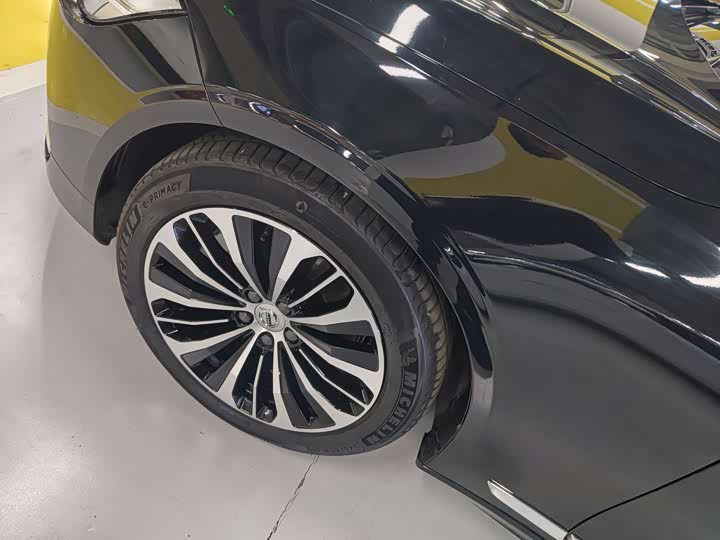 Фото 5 - Volvo S90