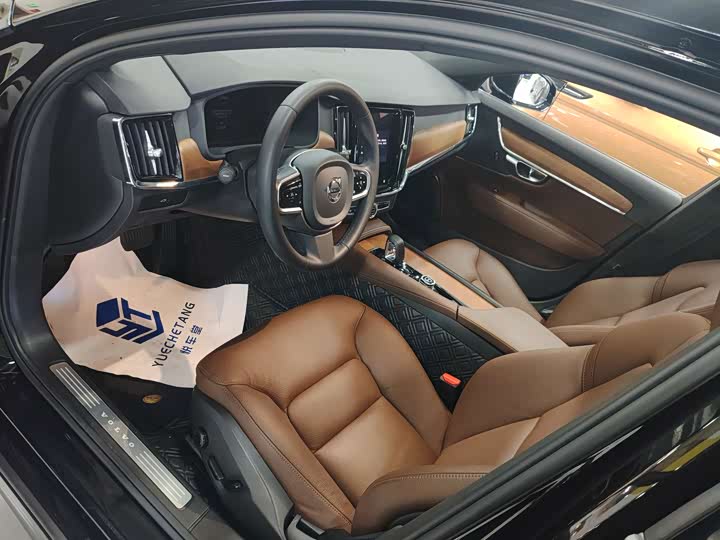 Фото 7 - Volvo S90