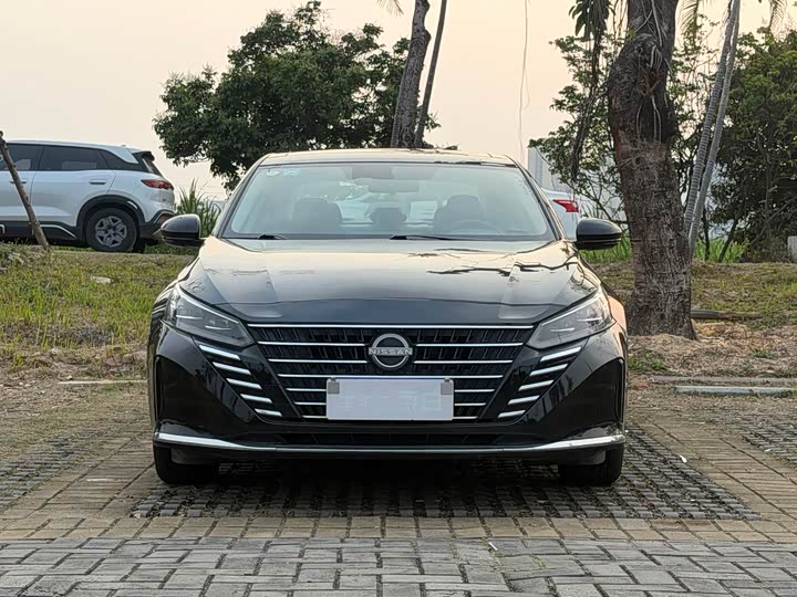 Фото 2 - Nissan Teana