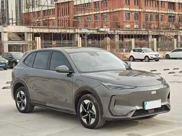 Photo 3 - Geely Galaxy E5