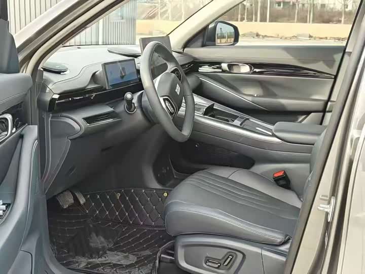 Photo 5 - Geely Galaxy E5