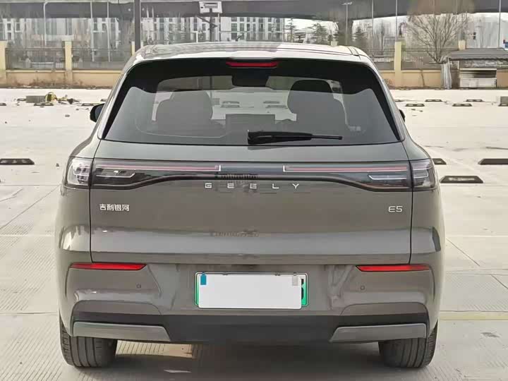 Photo 8 - Geely Galaxy E5