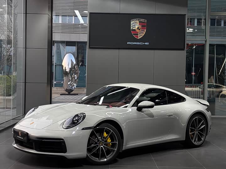 Фото 1 - Porsche 911