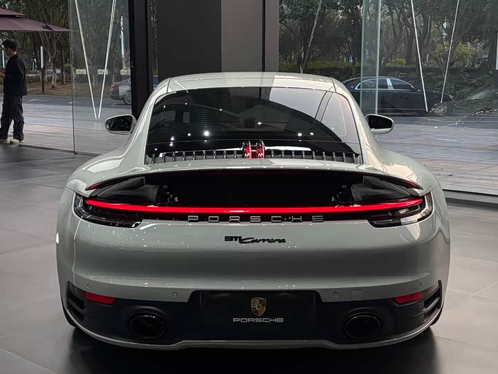 Фото 3 - Porsche 911