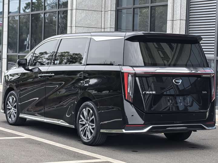 Фото 4 - GAC Trumpchi M8