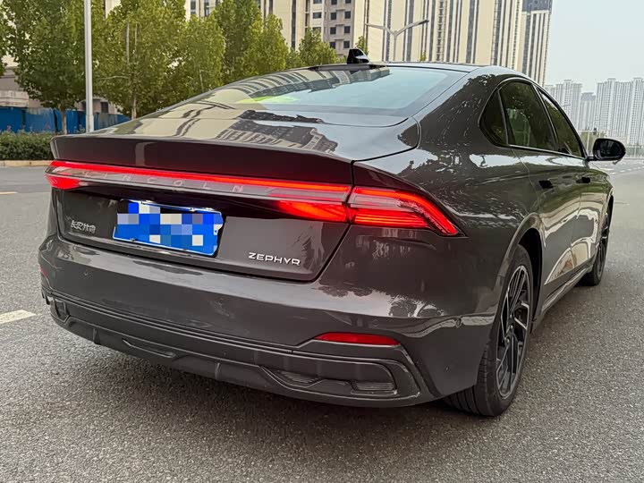 Фото 9 - Lincoln Z (Zephyr)