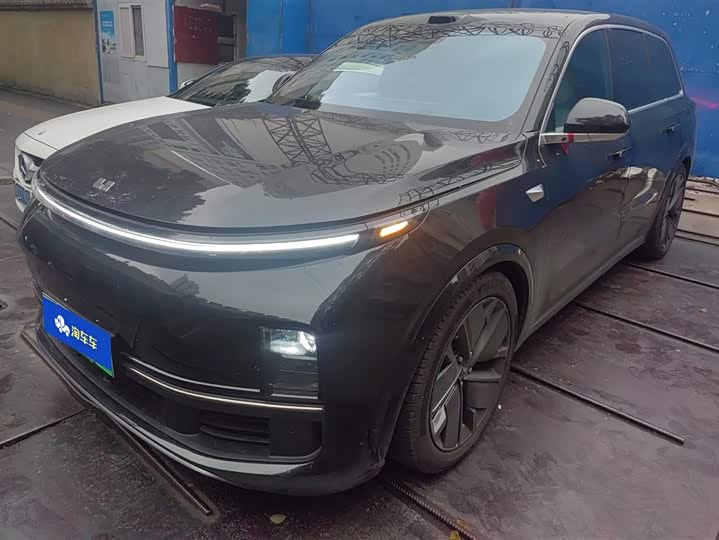 Фото 1 - LiXiang L9