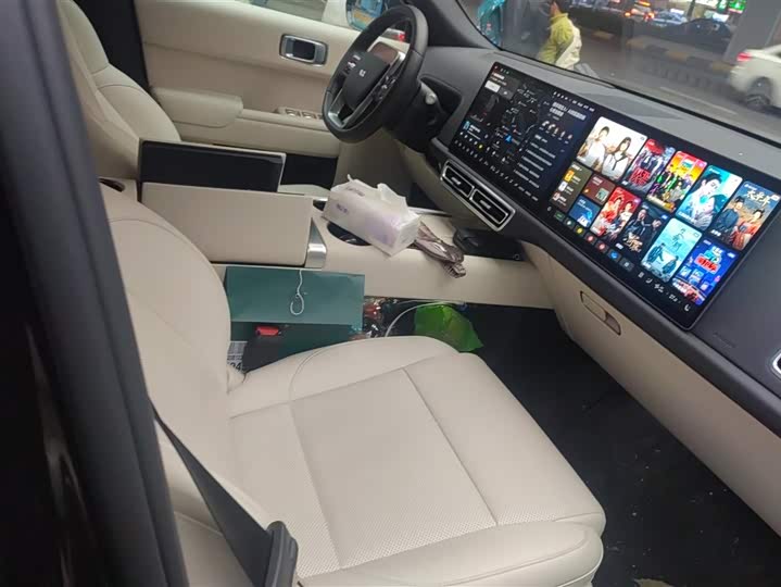 Фото 8 - LiXiang L9