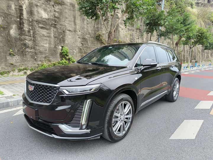 Фото 1 - Cadillac XT6