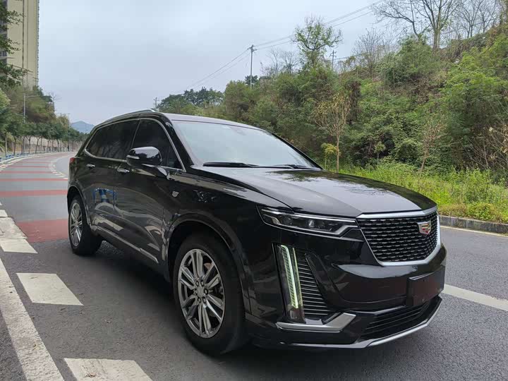 Фото 3 - Cadillac XT6