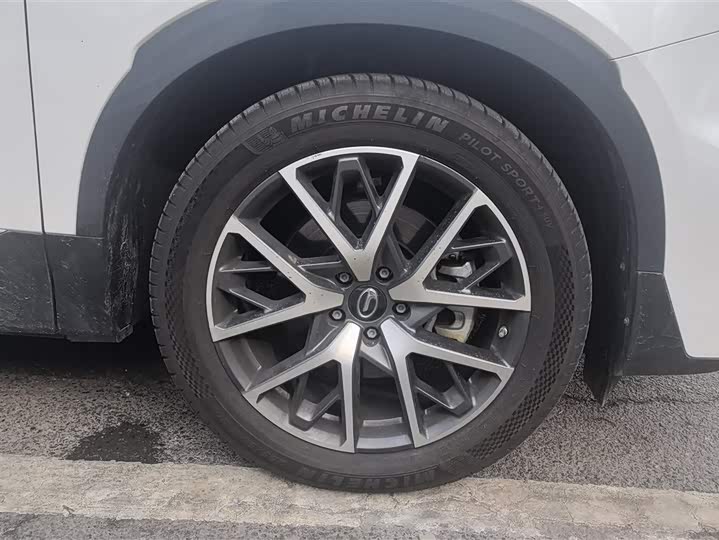 Фото 6 - GAC Trumpchi GS8
