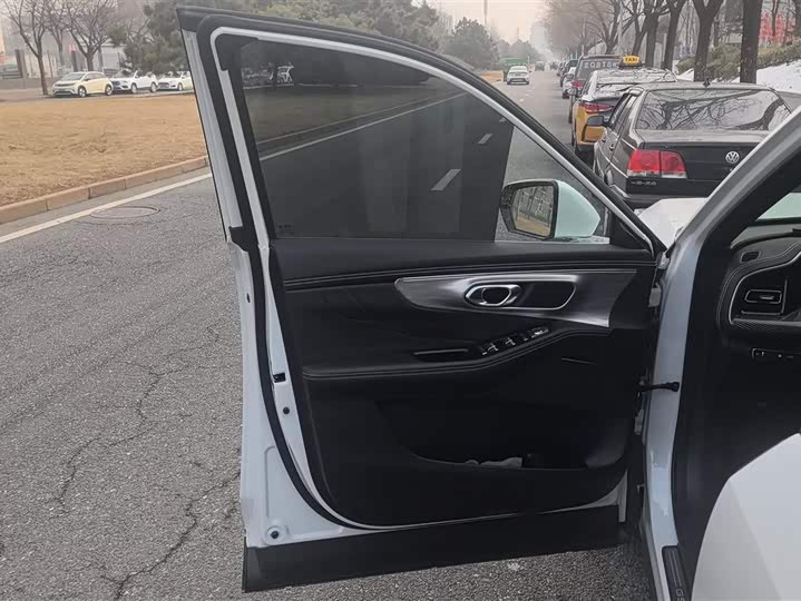 Фото 7 - GAC Trumpchi GS8