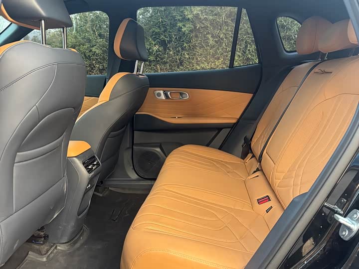 Фото 5 - Geely Galaxy Starship 7