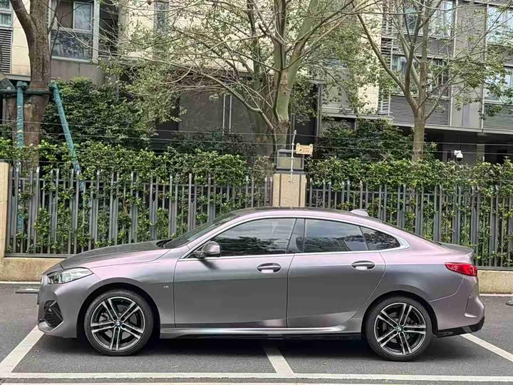 Photo 2 - BMW 2 Series