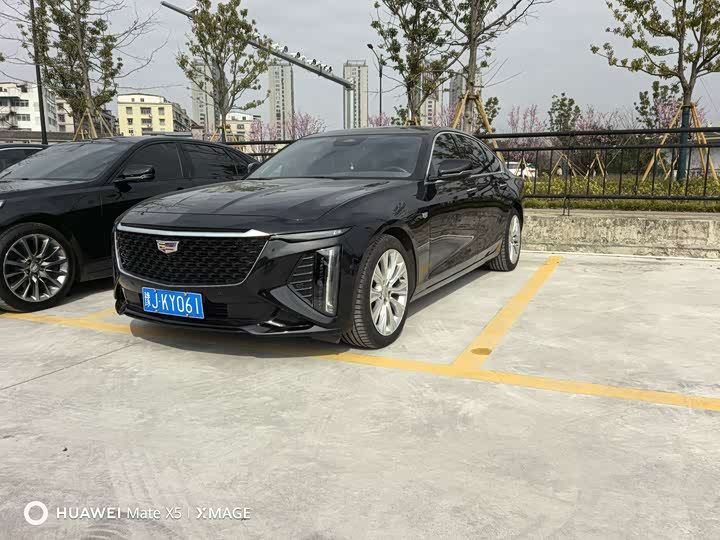 Фото 1 - Cadillac CT6